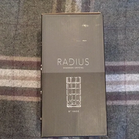 Godinger Radius Shannon Crystal vase - Picture 5 of 7